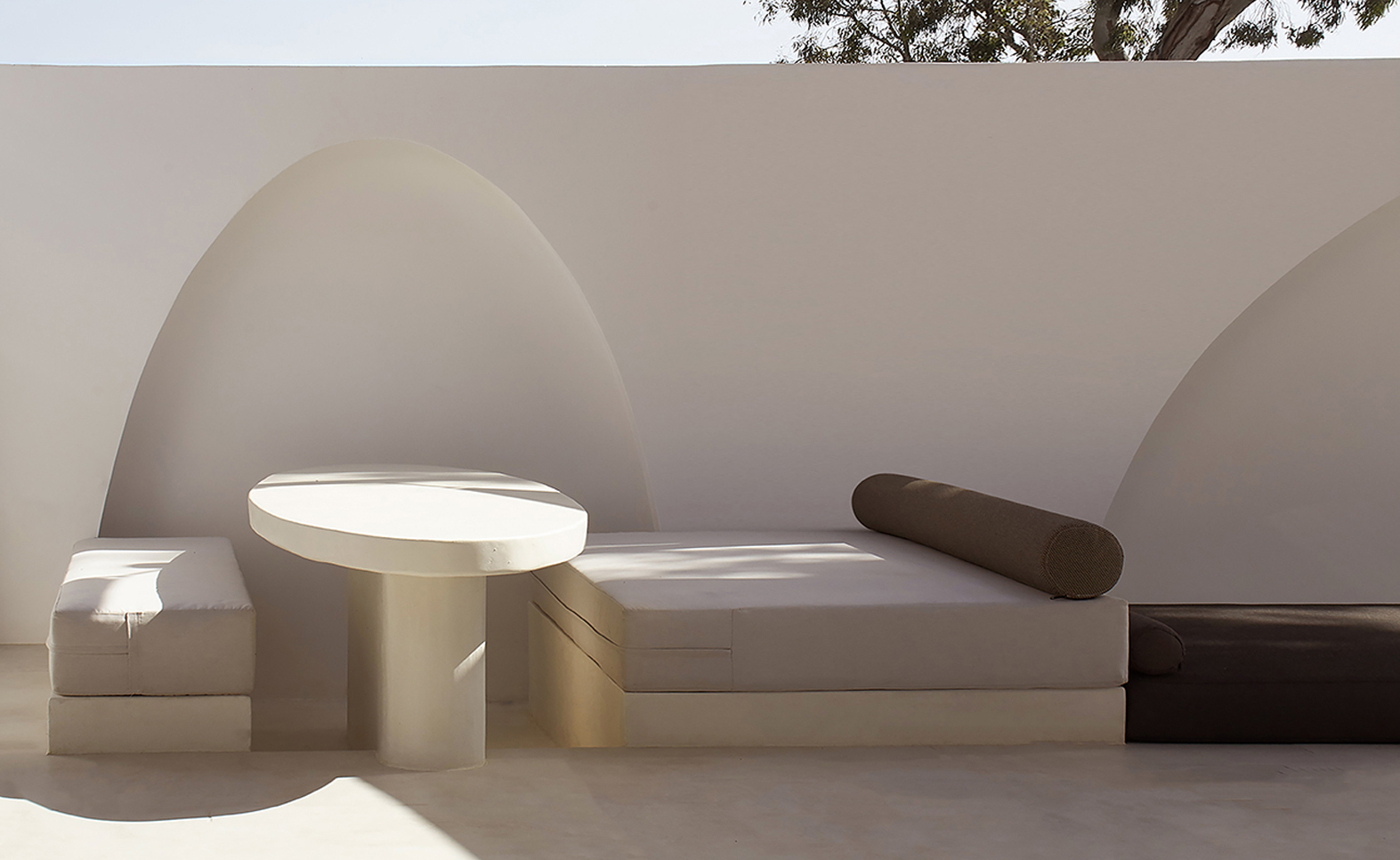 What i did was dance - A family house in Santorini