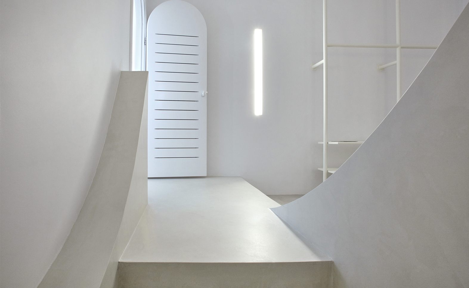 What i did was dance - A family house in Santorini